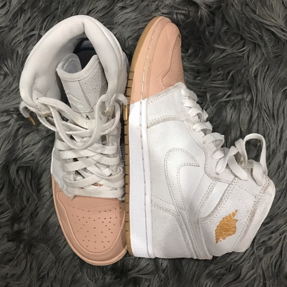 Shoes - Nike Air Jordan’s tan dipped